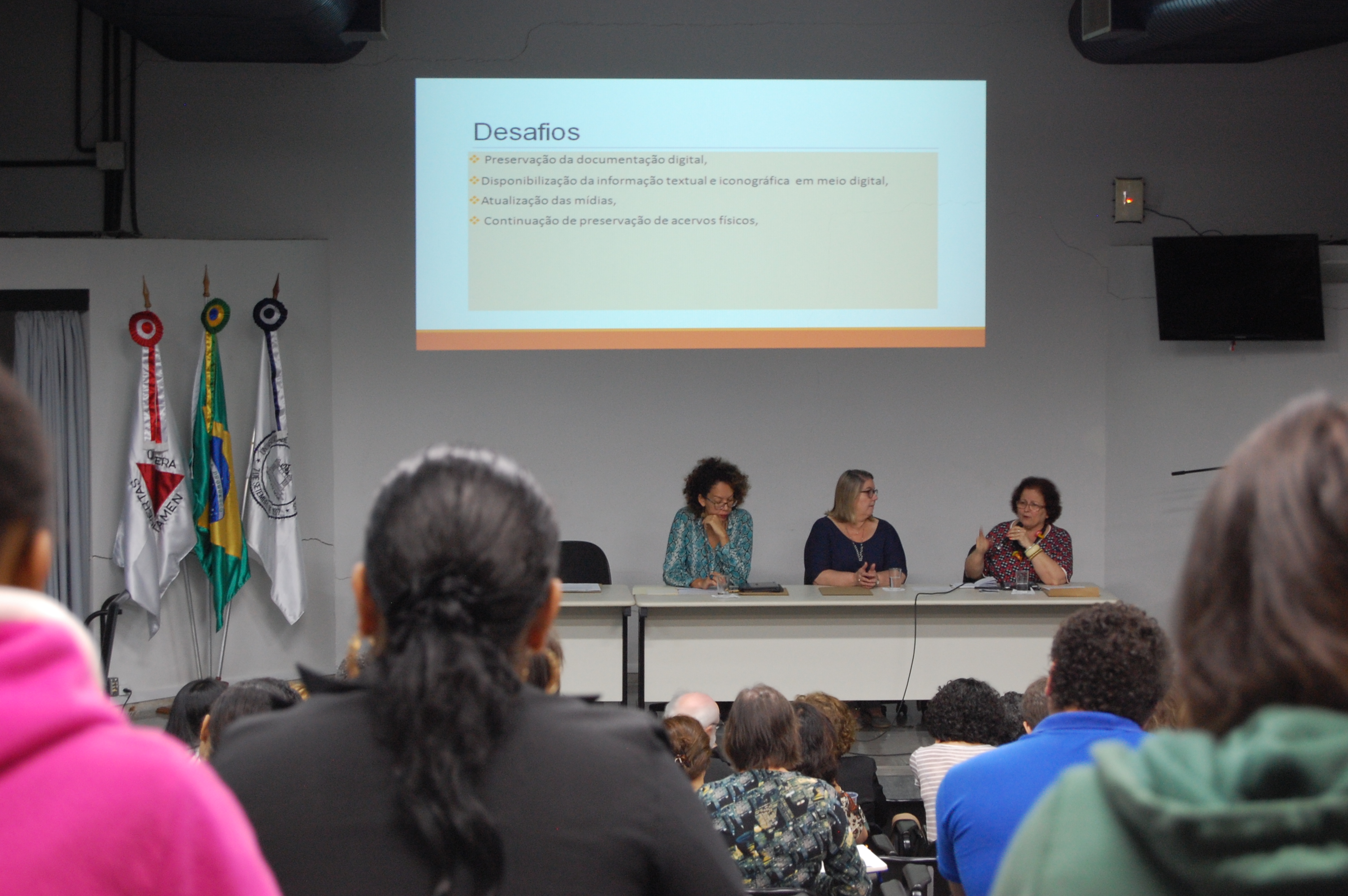Mesa Patrimonio Documental Brasileiro Celia Corsino 04.10.2017